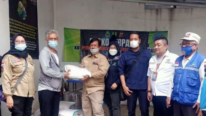 Korban Kebakaran Astanaanyar Butuh Pakaian dan Hand Sanitizer, Dinsos Kota Bandung Salurkan Sembako