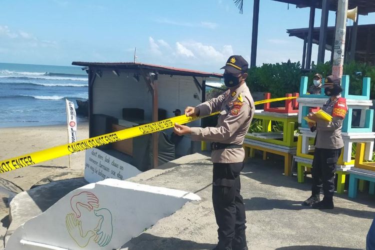 Kawasan Wisata Pantai Kuta Bali Ditutup selama PPKM Darurat