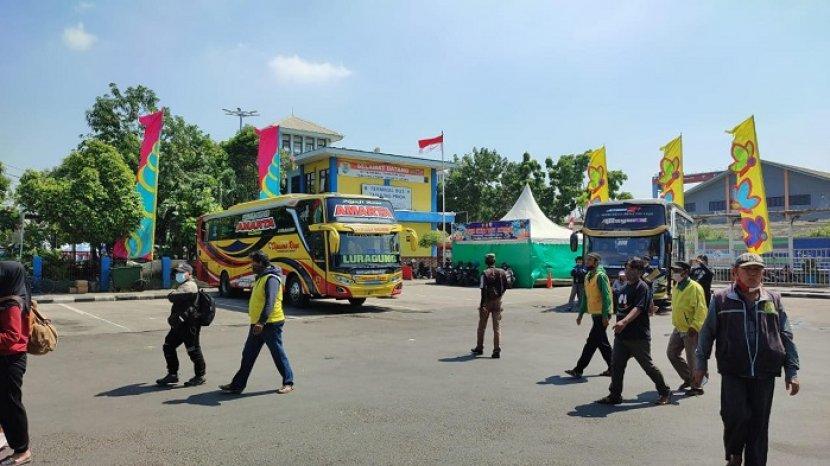 PPKM Darurat, Penumpang di Terminal Bus jabodetabek Turun Drastis