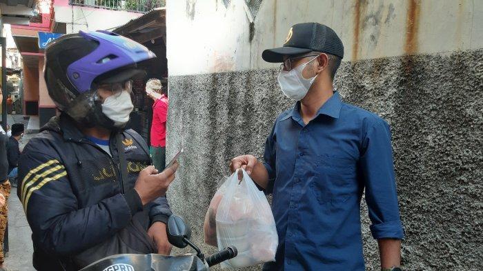 Peminat Bubur Ayam Gratis Alan Jaya untuk Pasien Isoman Makin Banyak, Gubernur Ridwan Kamil Kirim 100 Kg Beras 