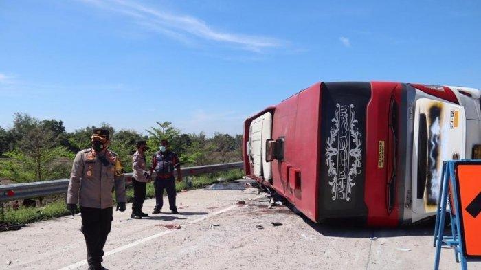 Daftar Korban Luka Kecelakaan Maut Bus Sudiro Tungga Jaya Terguling di Tol Pejagan 