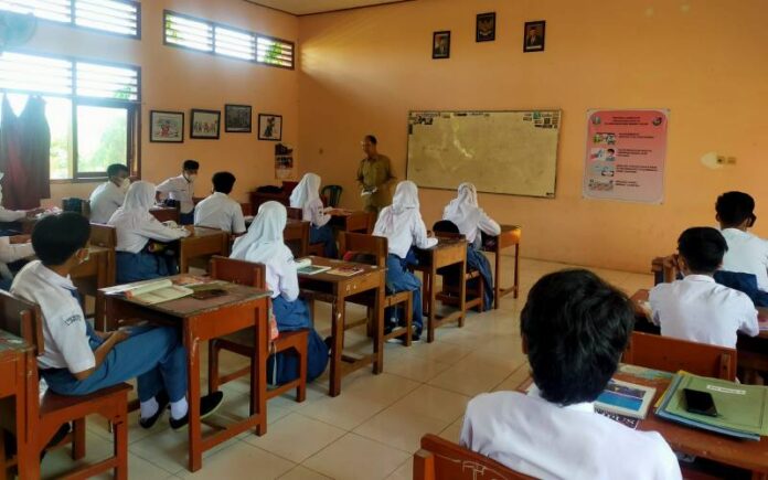 PTM Terbatas di Bandung Sudah Bisa Dilakukan, Ini Kata Ketua Harian Satgas Covid-19 