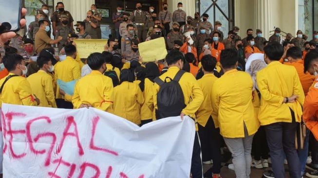 Kedatangan Firli Bahuri ke Jambi Ditolak Mahasiswa, Protes Pemecatan Pegawai KPK