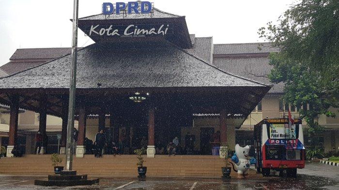 Kota Cimahi Sudah Diguyur Hujan Lebat, Perpanjangan SIM Dipindah ke DPRD Kota Cimahi   