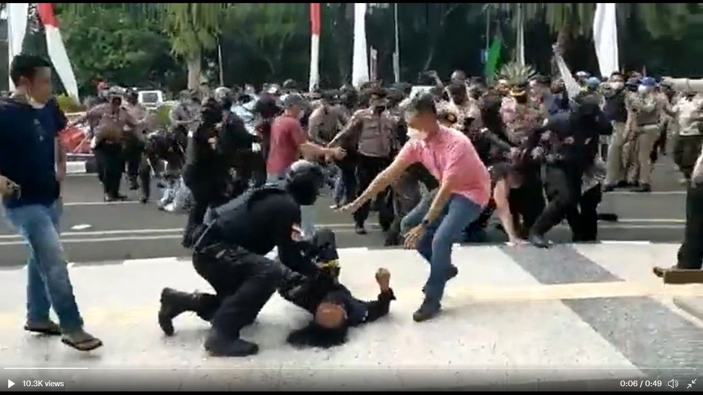 Aksi Berlebihan Polisi Amankan Demo Mahasiswa, Sudah Saling Memaafkan Tapi... 