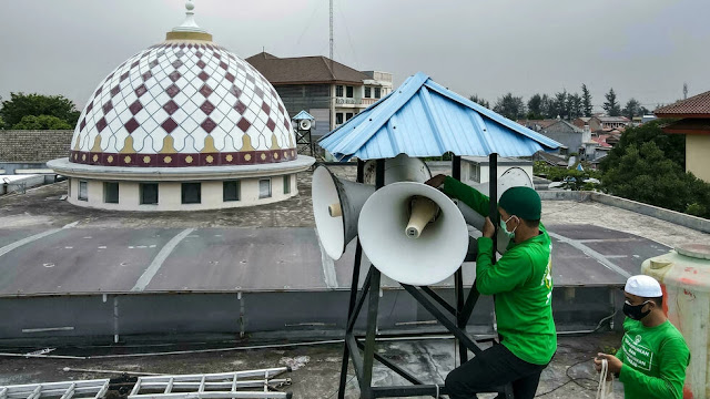 Media Perancis Soroti Suara Azan di Indonesia: Ketakwaan atau Kebisingan?