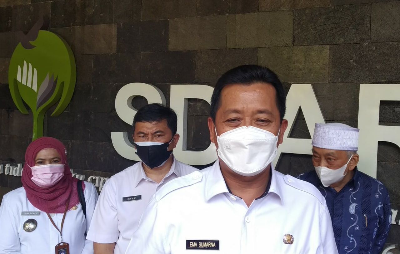 Pemkot Bandung Menghentikan PTM di Sejumlah Sekolah Akibat Covid