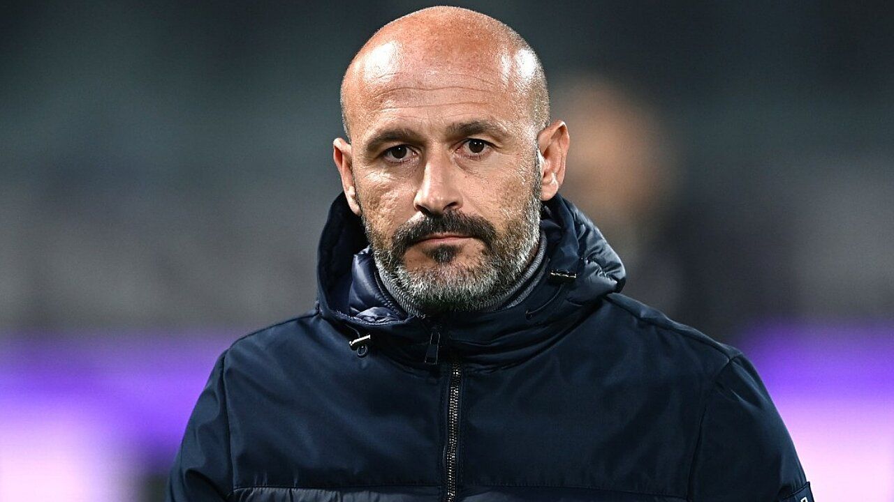 Babak 16 Besar Coppa Italia : Pelatih Fiorentina Sebut Duel Lawan Napoli Pertandingan Gila