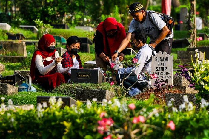 Hendak Ziarah Kubur Sebelum Ramadan ?? Ini Doa Ziarah Kubur yang Dicontohkan Nabi Muhammad SAW  