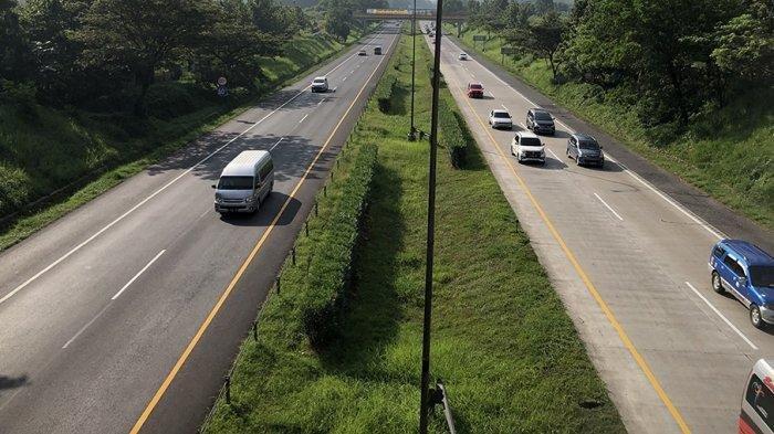 Sistem One Way di Tol Sejak Tadi Pagi dari Bawen sampai Halim, Arah Keluar Jakarta Ditutup dari Cawang   