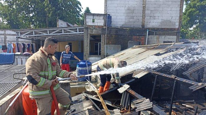 1 Rumah di Kawasan Padat Penduduk Hangus Terbakar, Kerugian Ratusan Juta, Ini Penyebabnya