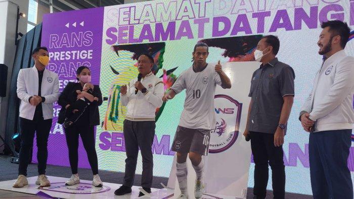 Segera Membela RANS Nusantara FC, Ronaldinho : Sampai Jumpa di Jakarta