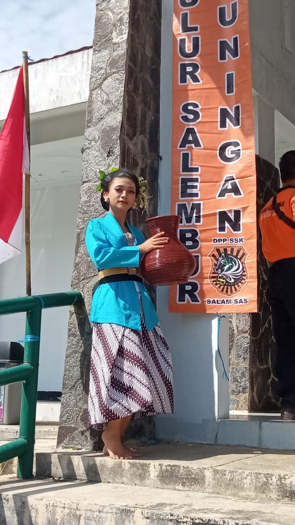 Zahra Siswi Disabilitas Raih Juara Lomba Tari Kreasi FLS2N Jabar