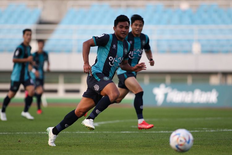 Pemain Gyeongnam FC Puji Asnawi Mangkualam usai Duel, ''Dia Pemain yang Cukup Bagus''