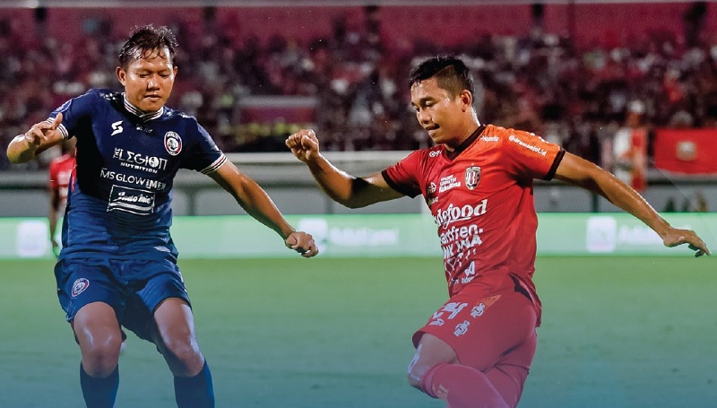BRI Liga 1 : Arema FC Taklukan Bali United, Teco Enggan Salahkan Gol Bunuh Diri Ricky Fajrin