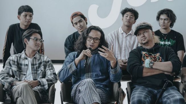 Sinetron Jin dan Jun Akan Dibuat Versi Layar Lebar, Bergenre Komedi Fantasi Dibalut Horor Thriller