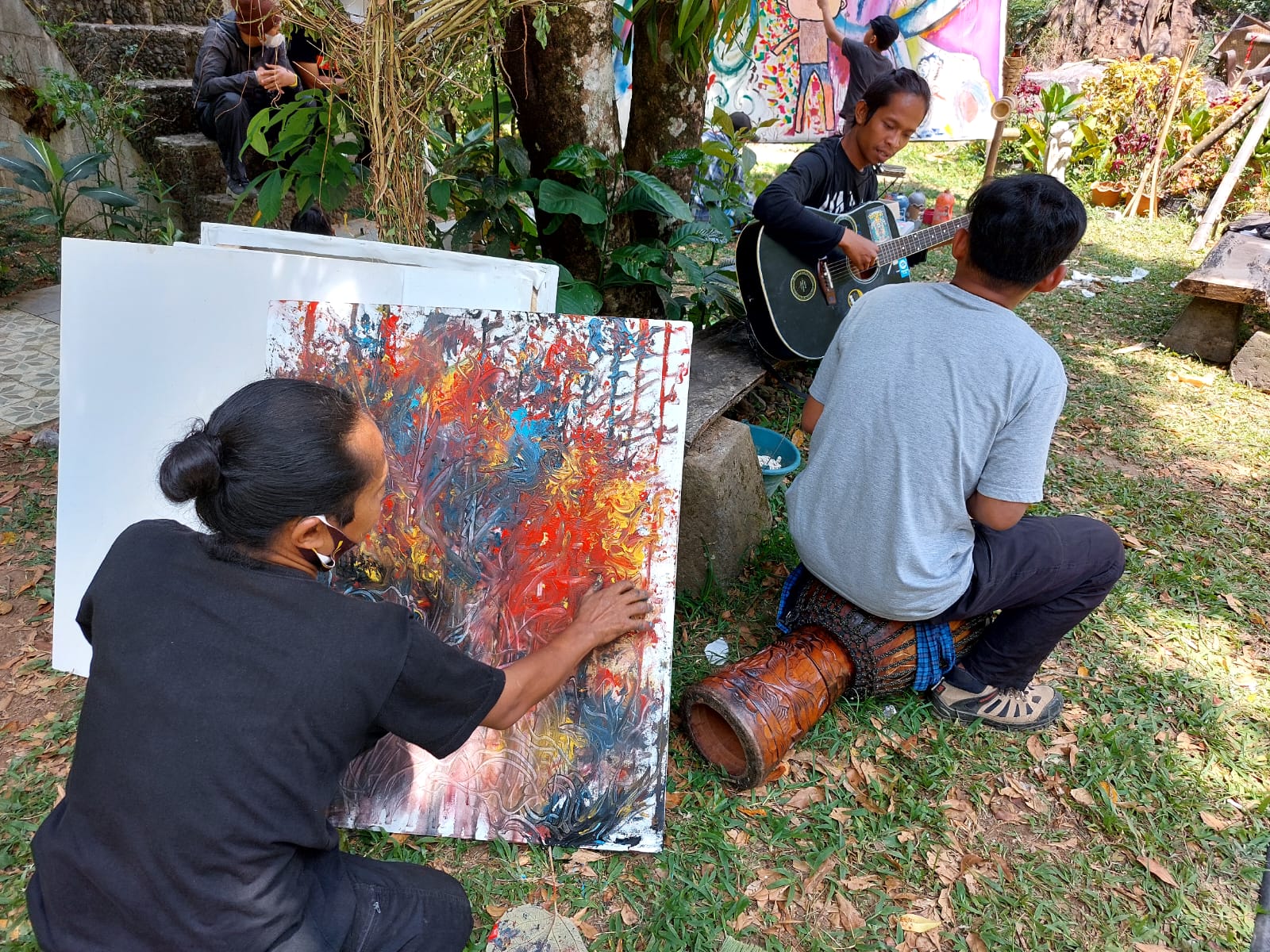 Melukis On The Spot Di Lereng Gunung Ciremai