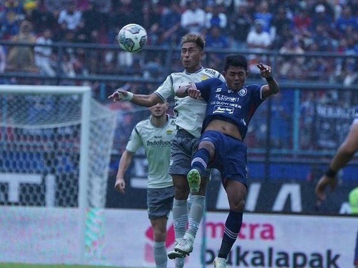 Persib Bandung Menang Dengan Skor 2-1 atas Arema FC di Malang, ini yang Dikatakan Bobotoh