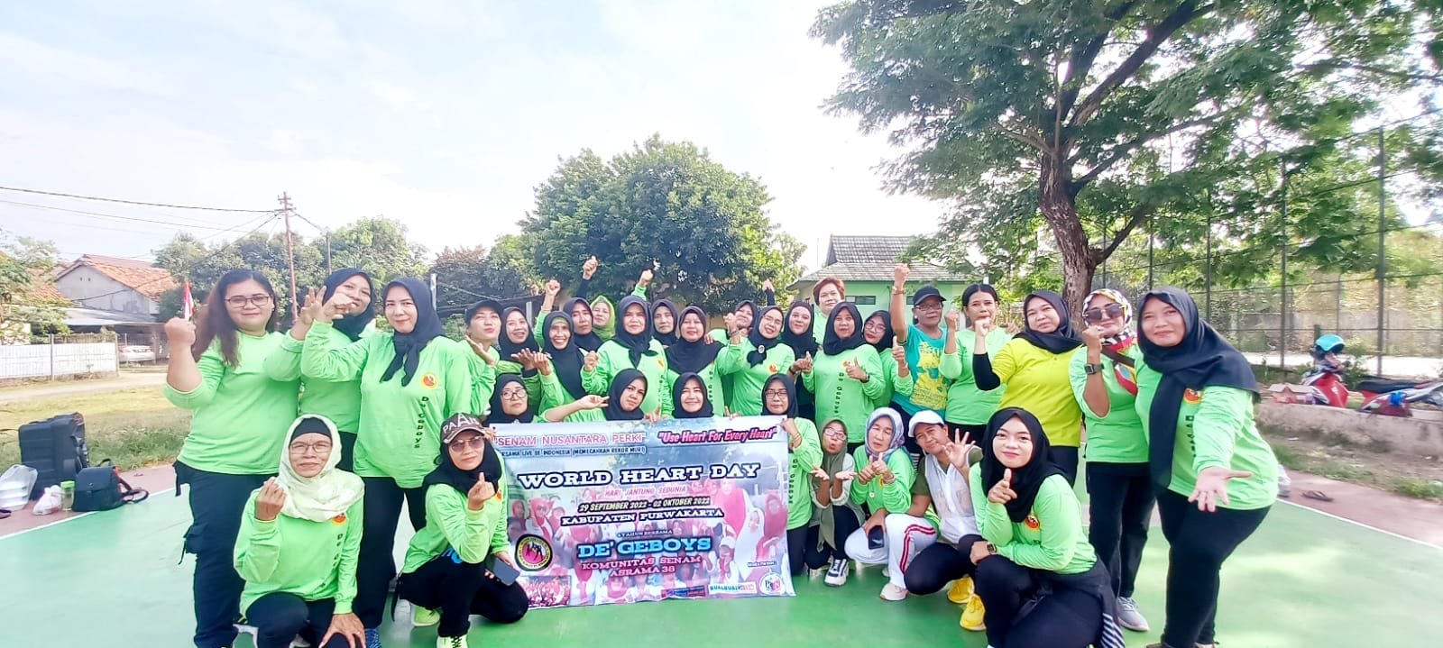 PERKI Cabang Bandung Libatkan Komunitas Senam DeGeboys Peringati World Heart Day 2022