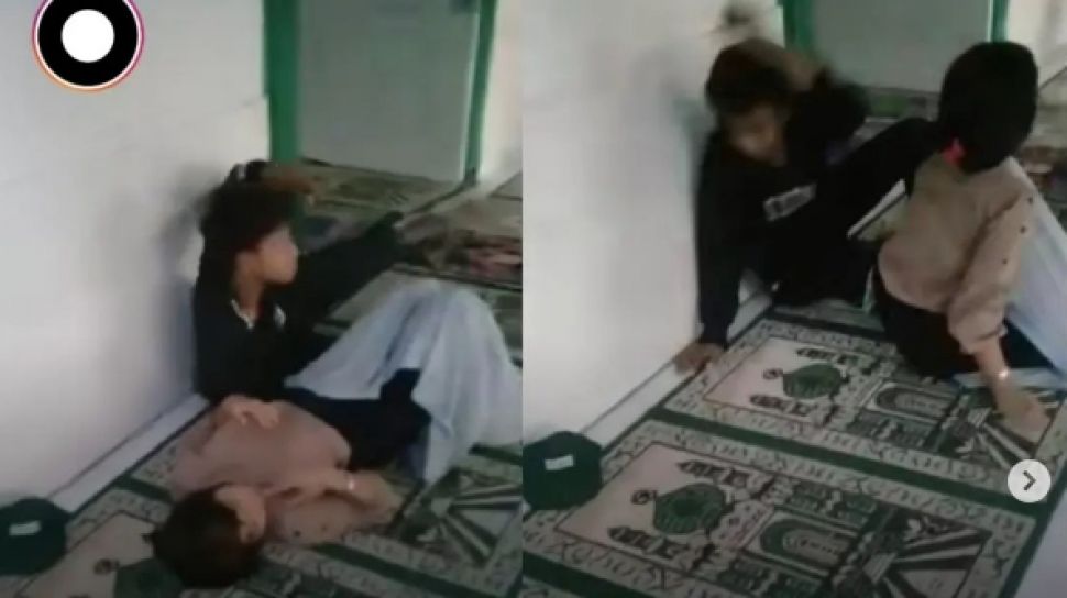 VIRAL Video Remaja Asik Pacaran Sambil Tiduran Di Dalam Masjid, PARAH ! 