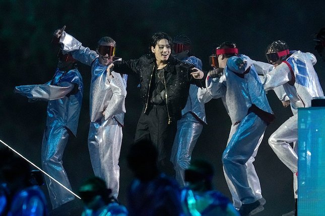 LIRIK dan Terjemahan Lagu ''Dreamers'' Soundtrack Piala Dunia Qatar 2022 yang Dinyanyikan Jungkook BTS 