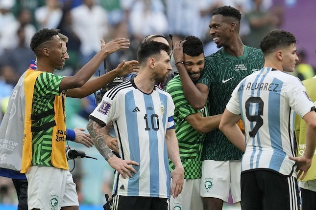 HASIL Piala Dunia 2022 Qatar : Argentina Mengejutkan, Prancis Menang Telak ! 