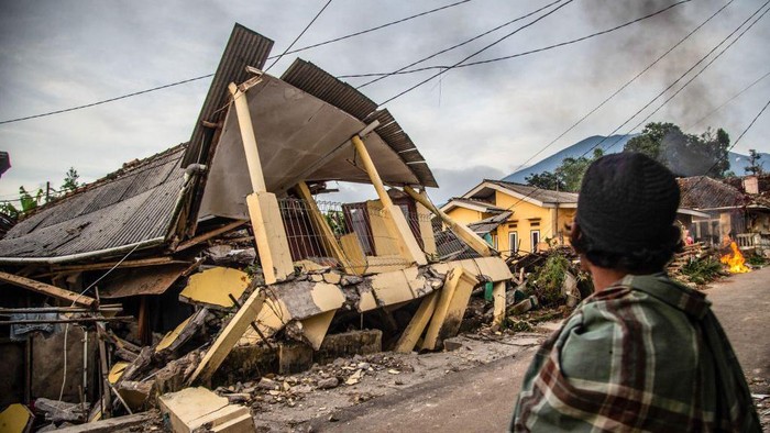 UPDATE Gempa Cianjur : 58 Ribu Orang Mengungsi, 268 Korban Jiwa dan 151 Orang Dalam Pencarian 
