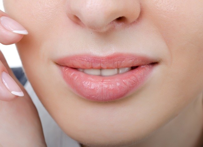 Berikut Beberapa Cara Ampuh Merawat Bibir Pecah-Pecah