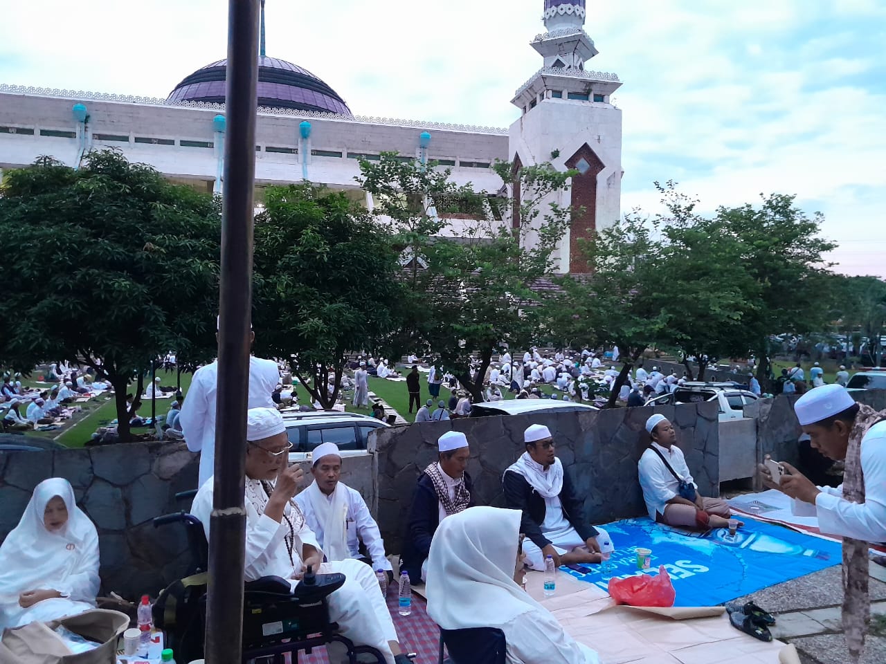 Pekikan Takbir Mewarnai Acara Reuni 212 Di Masjid At-Tiin TMII