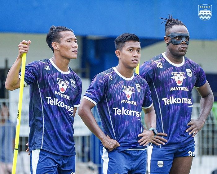PREDIKSI BRI Liga 1: Persib vs Persik Kediri, Maung Bandung Kehilangan Tiga Pemain Inti di Lini Tengah Tetapi Tidak Masalah ! 