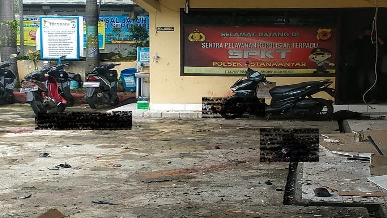 KRONOLOGI Bom Bunuh DIri di Polsek Astana Anyak Kota Bandung, Pelaku Tiba-tiba Masuk dan Acungkan Sajam Lalu Terjadi Ledakan ! 