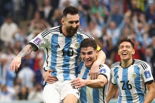 Argentina Melaju Ke FINAL Piala Dunia 2022 Setelah Kalahkan Kroasia Dengan Skor Telak ! Messi dan Julian Alvarez Jadi Pembeda 
