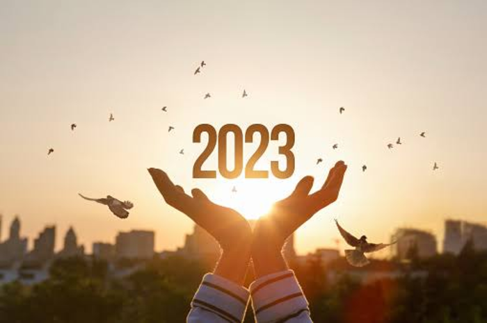 UCAPAN-UCAPAN Selamat Tahun Baru 2023 Dalam Bahasa Inggris, Cocok Dibagikan di Medsosmu Atau Kerabat dan Keluarga ! 