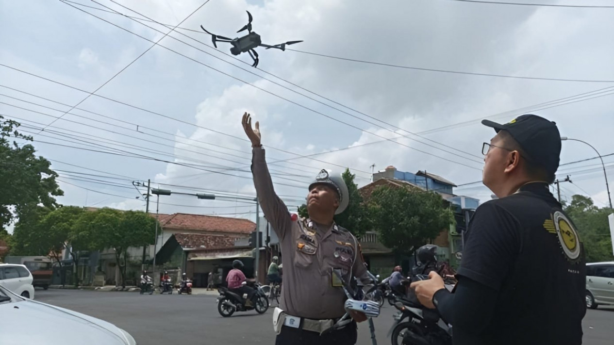 Polisi Ujicoba Drone Untuk  ETLE di Jawa Tengah, Akan Digunakan di 35 Polres !