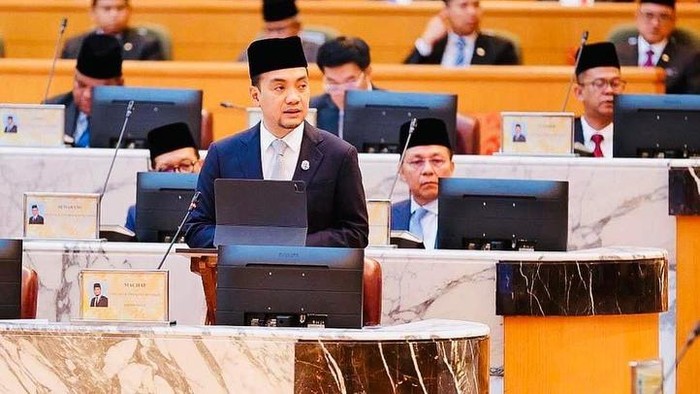 Menteri Besar Malaysia Berpidato Gunakan Bahasa Jawa, Warganet: Curiga wong Nganjuk iki