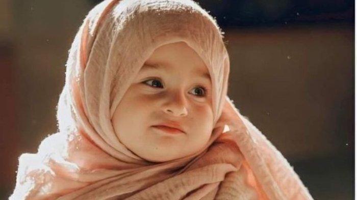 35 Nama Bayi Perempuan islami Berwalan Huruf ''H'', Hasanaa dan Hilwana Cantik ! 