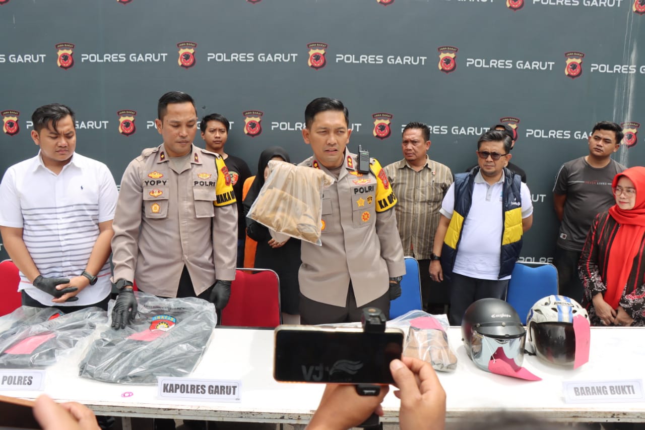 Polres Garut Press Release Kasus Pencurian dengan Pemberatan Modus Gembos Ban