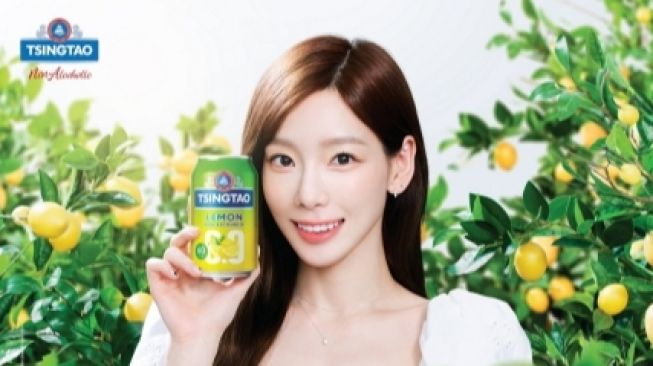 Taeyeon Girls' Generation Jadi Model Minuman Non-Alkohol Brand TSINGTAO