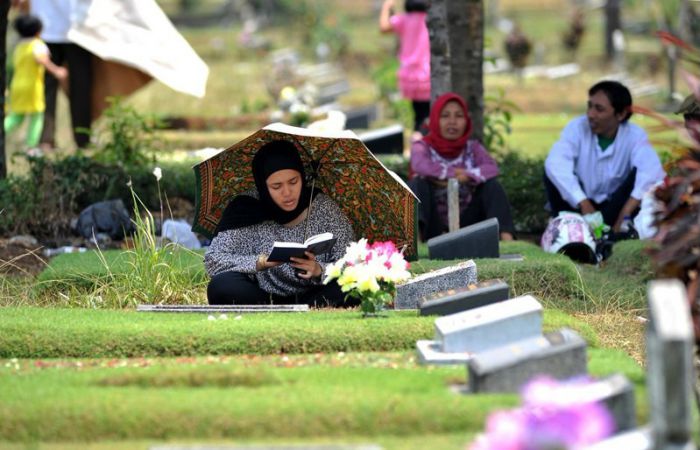 BEGINI Kata Ustaz Soal Ziarah Kubur Jelang Ramadhan, Ternyata Awalnya Dilarang Oleh Nabi Muhammad SAW 