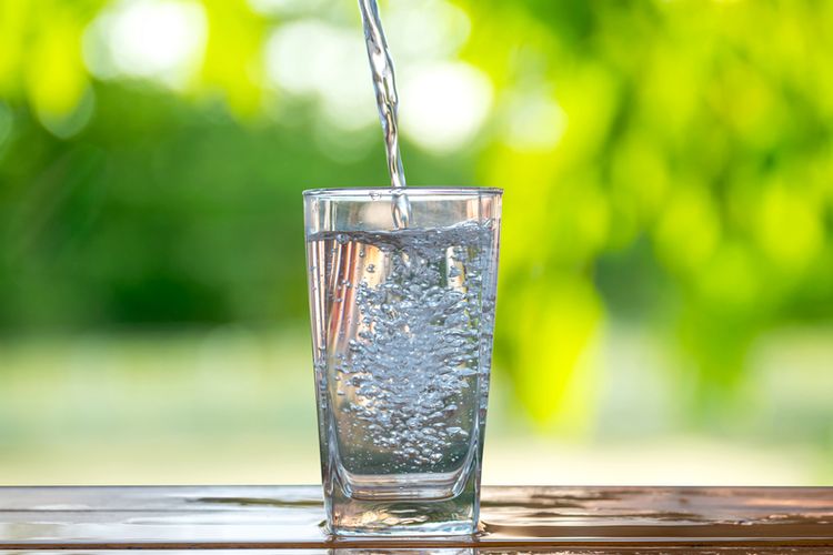 Pilih Air Minum Galon Isi Ulang atau Air Rebusan, Mna yang Lebih Baik ??