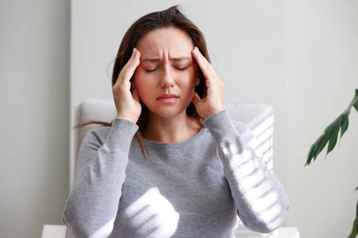 Berikut Beberapa Penyebab Sering Merasa Sakit Kepala Setelah Bangun Tidur