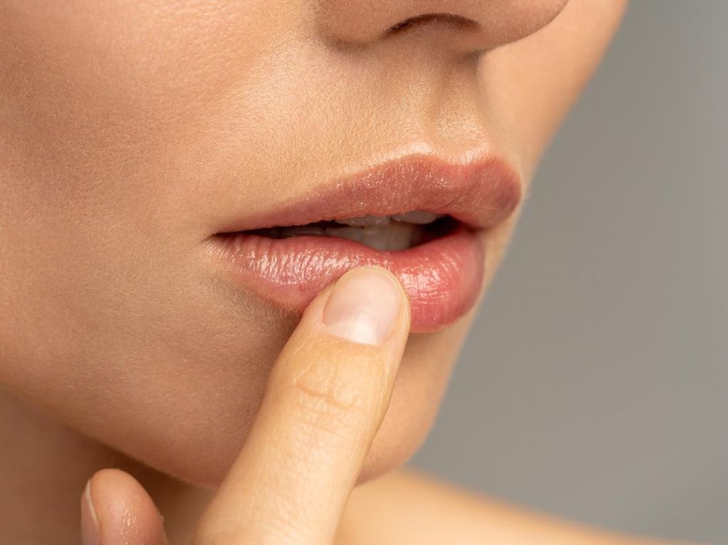 Mulut Kering dan Mengeluarkan Bau Tak Sedap, Coba Atasi dengan Beberapa Tips Ini