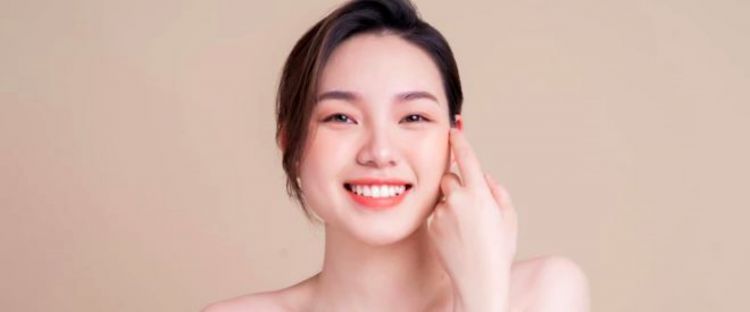 Berikut Beberapa Tips Pakai Makeup untuk Kulit Kering agar Mulus dan Tahan Lama
