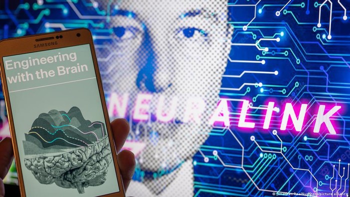 Startup Neuralink Elon Musk Sukses Tanam Chip ke Otak Manusia  