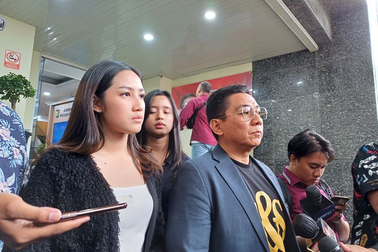 Tamara Tyasmara Sambangi Polda Metro Jaya Usai Penyidik Menangkap Kekasihnya