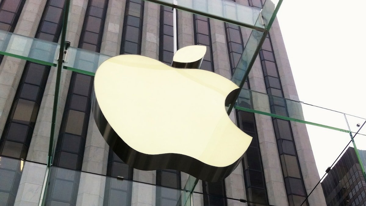 Apple Pertimbangkan Bangun Pabrik di Indonesia, Harga iPhone dan iPad Dapat Lebih Murah ?!