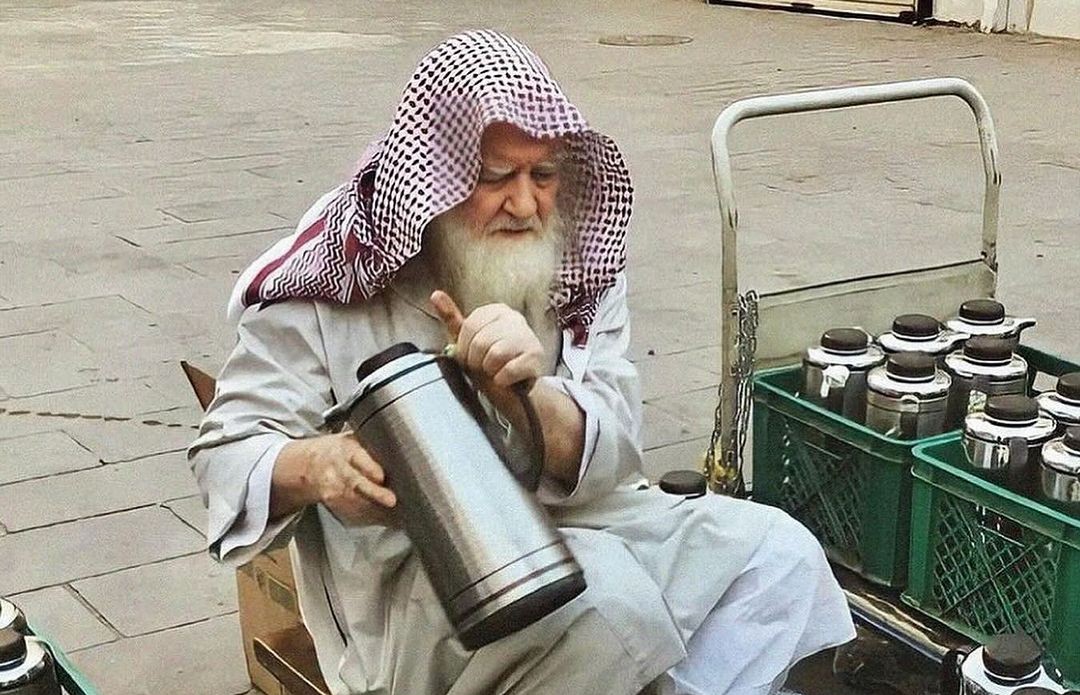 Innalillahi, Syekh Ismail Zaim Meninggal Dunia, 40 Tahun Menyajikan Kopi dan Teh Gratis Untuk Jamaah Haji dan Umrah 