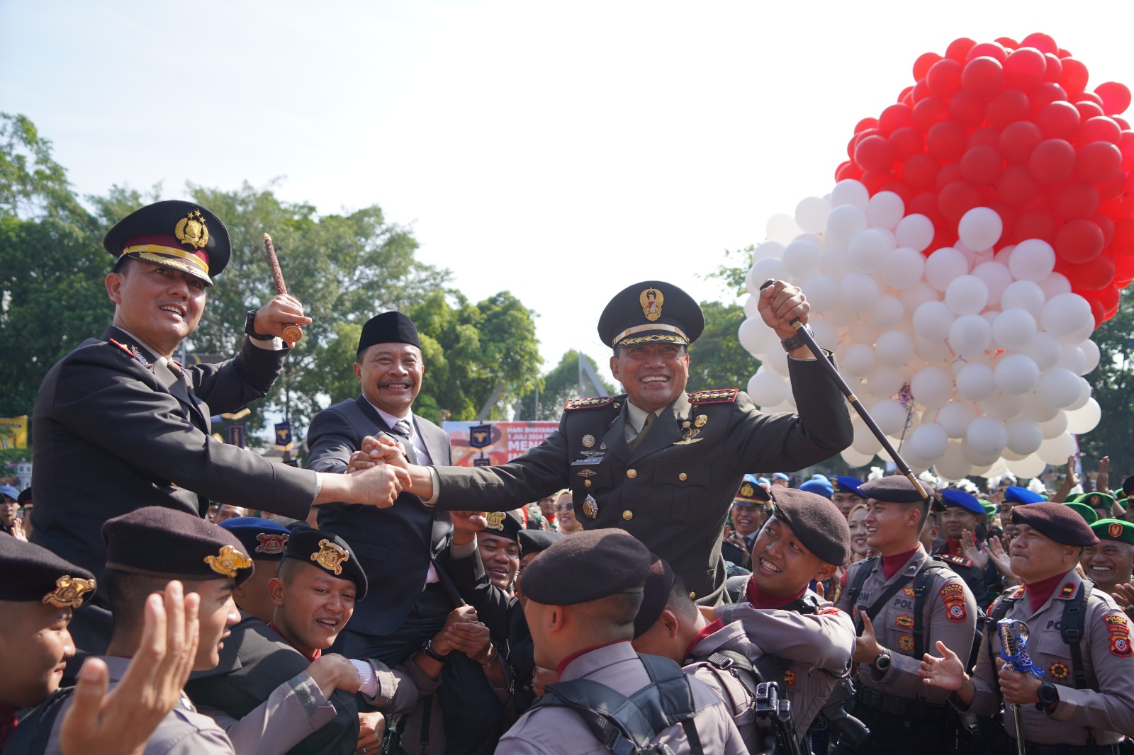 Wujud Sinergitas TNI-POLRI, Danrem 062/Tn Hadiri Upacara HUT Bhayangkara ke-78 Tahun 2024