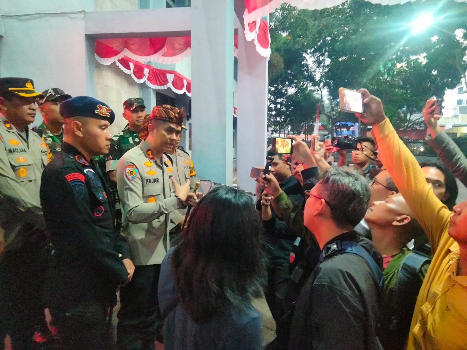 Polres Garut Bersama Personil Gabungan Pengamanan Aksi Unjuk Rasa Revisi Undang-Undang Pilkada 