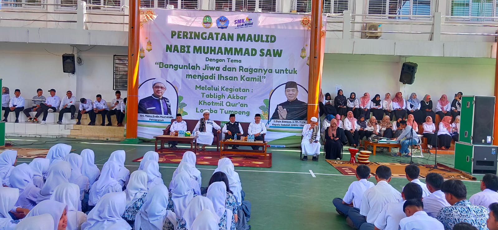 Peringatan Maulid Nabi 1446 Hijriah di SMKN 1 Garut, Supaya Berakhlakul Karimah